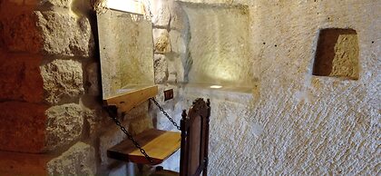 Ottoman Cave Junior