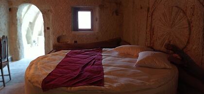 Ottoman Cave Junior