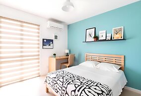 Bright & Relaxing Full Apartment