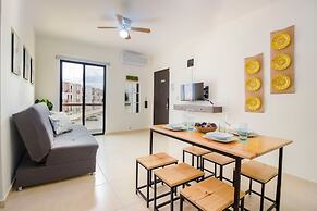 Bright & Relaxing Full Apartment