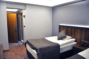 Saka Life Hotel