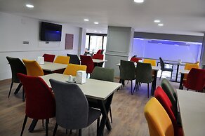 Saka Life Hotel