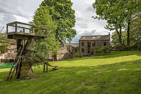 Oldmill-2bed-sleeps6-privategarden-optionalhottub
