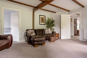 Oldmill-2bed-sleeps6-privategarden-optionalhottub
