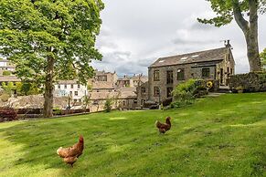 Oldmill-2bed-sleeps6-privategarden-optionalhottub
