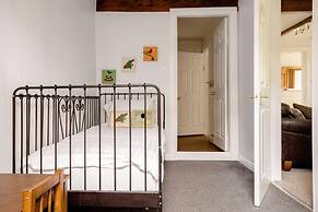 Oldmill-2bed-sleeps6-privategarden-optionalhottub