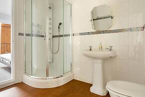 Oldmill-2bed-sleeps6-privategarden-optionalhottub