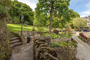 Oldmill-2bed-sleeps6-privategarden-optionalhottub