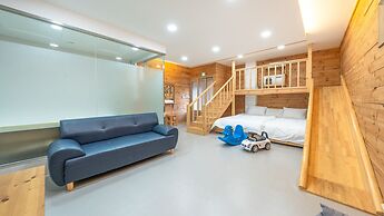 Gapyeong Highmong Pet-friendly Kids Pool