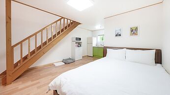 Gapyeong Highmong Pet-friendly Kids Pool
