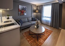 Valente Suites & Hotel