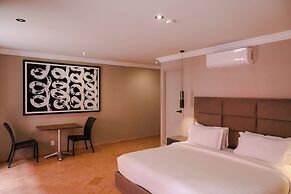 Mikaella Hotel
