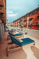 Mikaella Hotel
