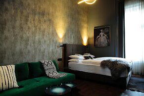 Leo Boutique Rooms - Adults Only