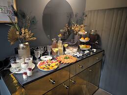 Leo Boutique Rooms - Adults Only