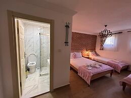 Adayel Otel & Bağ Evi