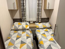 Charming 5-beds Caravan in Beautiful Seton Sands