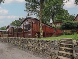 Shoreside Lodge
