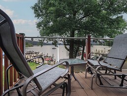 Shoreside Lodge