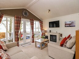 Shoreside Lodge