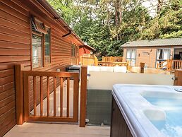 Lakes Lodge