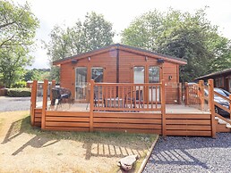 Lakes Lodge