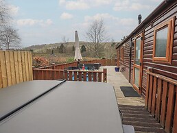 Striding Edge Lodge