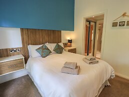 Oakwood Lodge