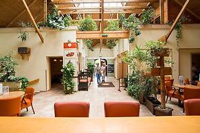 Gastland M0 Hotel & Conference Center