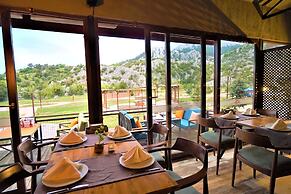 Milyos Hotel