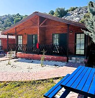 Milyos Hotel