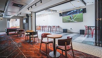 The Peakhurst