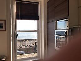 Apartment - Sleeps 4 - Balcony - Sea View