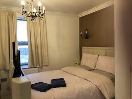 Apartment - Sleeps 4 - Balcony - Sea View