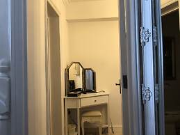 Apartment - Sleeps 4 - Balcony - Sea View
