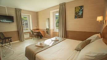 LOGIS HOTEL - L'HÔTEL DES BAINS