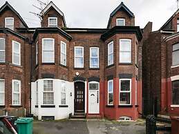 Short Term Shared R&R In Chorlton
