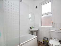 Short Term Shared R&R In Chorlton