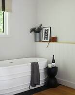 Somewhere Inn Calabogie
