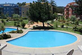 Espacioso departamento con piscina