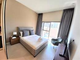 Park View Brand new Studio