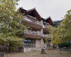 Parnassus Dreamwood Chalet