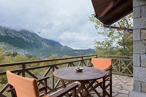Parnassus Dreamwood Chalet