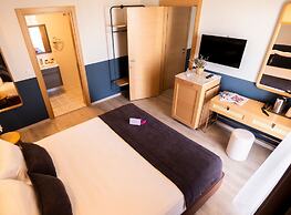 Urla 1867 Hotel