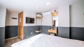 Urla 1867 Hotel