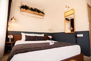 Urla 1867 Hotel