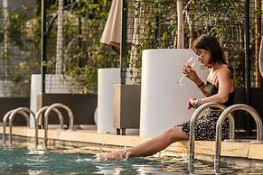 Unique Life Style Hotel