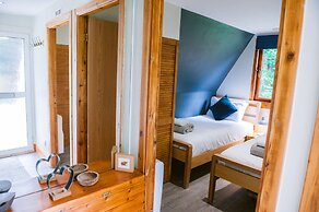 Bright Star Lodge