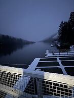 Bright Star Lodge