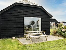 Dolphin Lodge